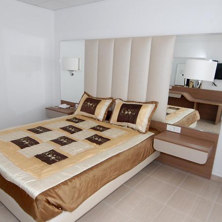 Royal Bay Suites Kéfalosz Szoba fotó